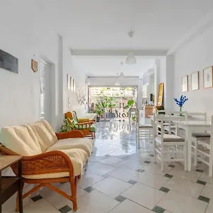 Hasta La Vista Hostal Sarandë