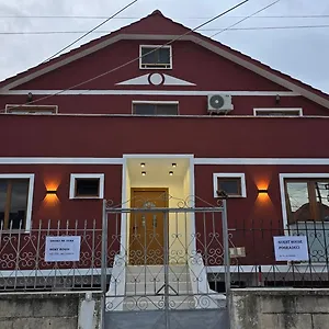 pogradeci-hostel.albaniahotels.org/
